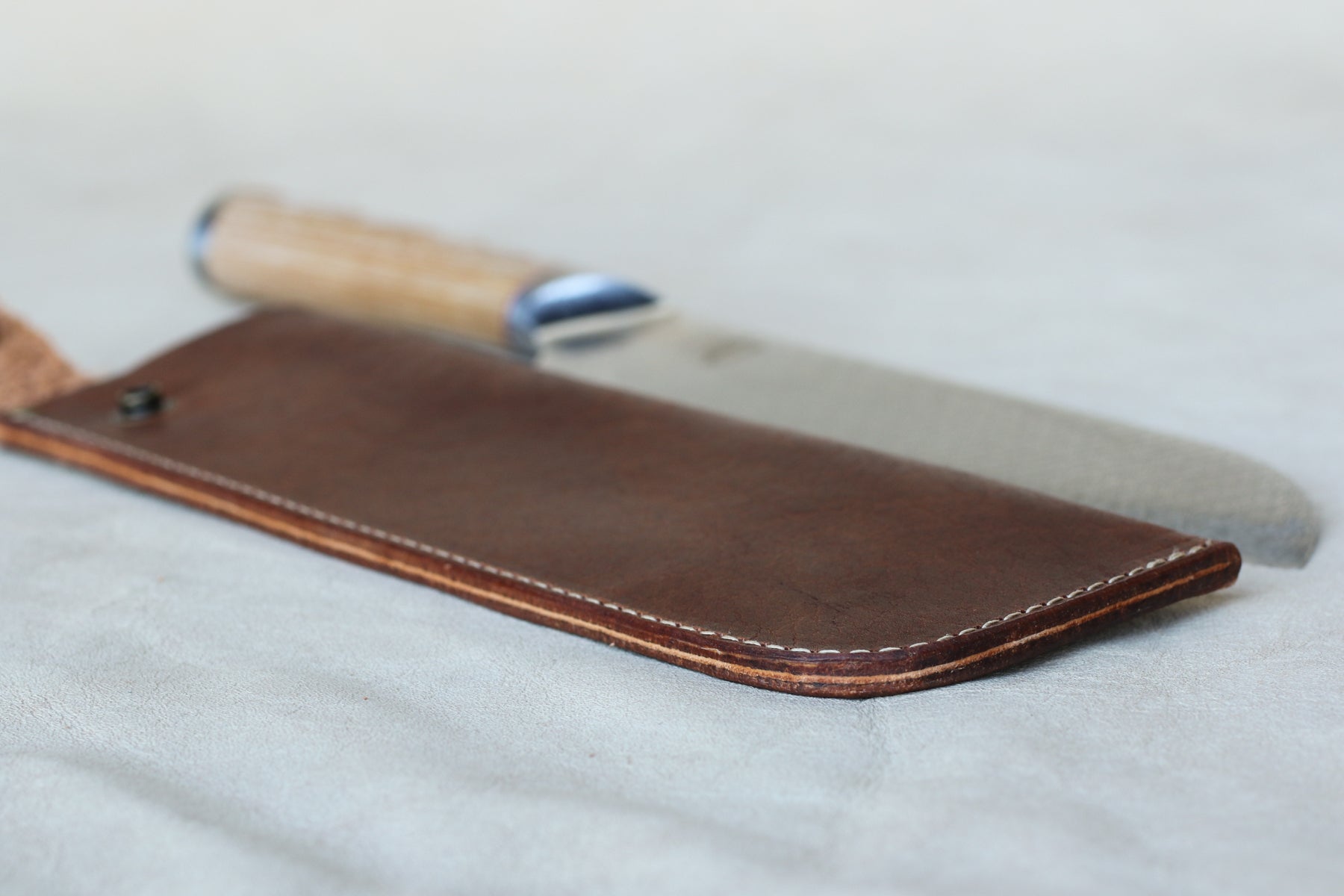 brown-bison-knife-sheath