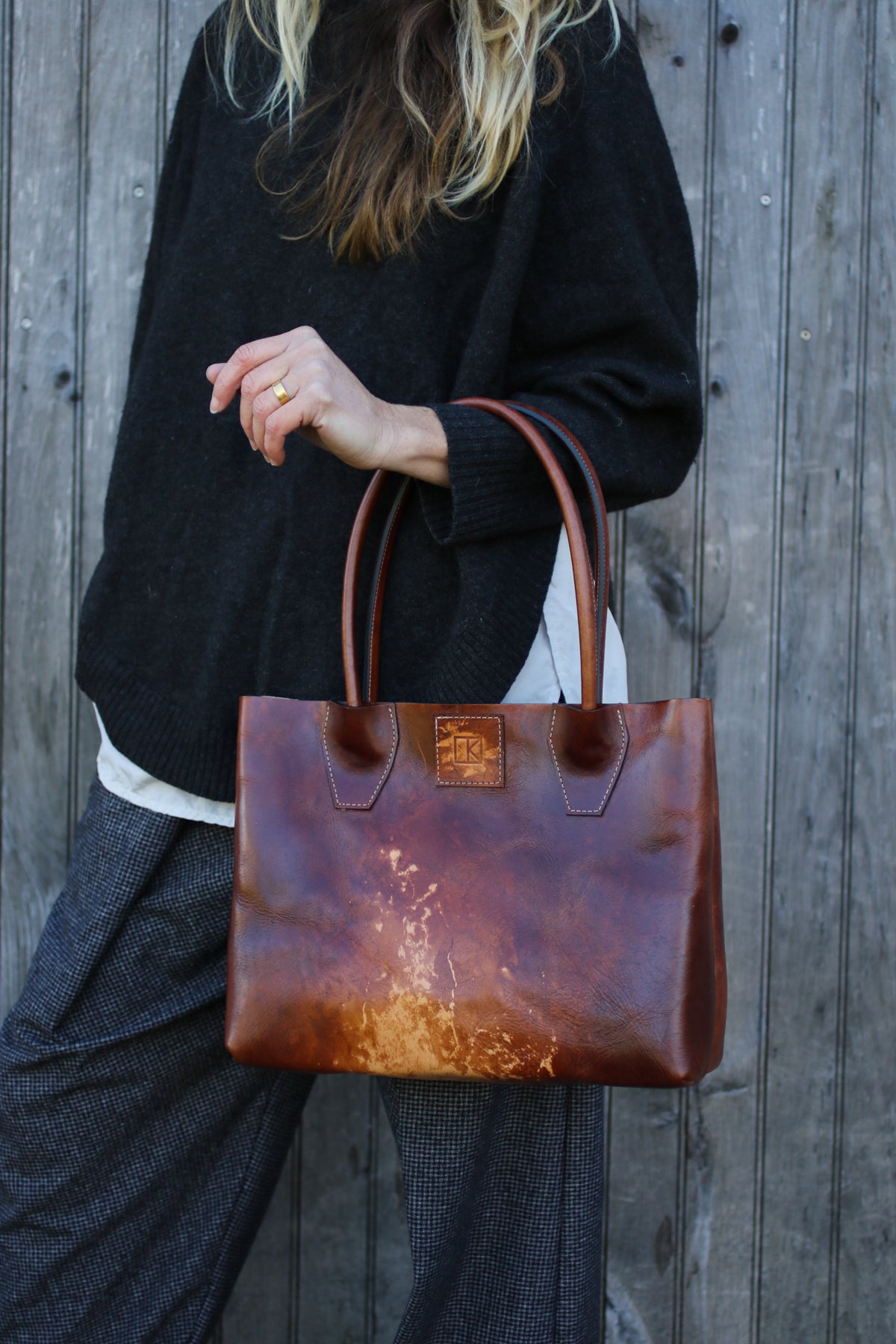 Italian-leather-flame-stain-Diana-Tote